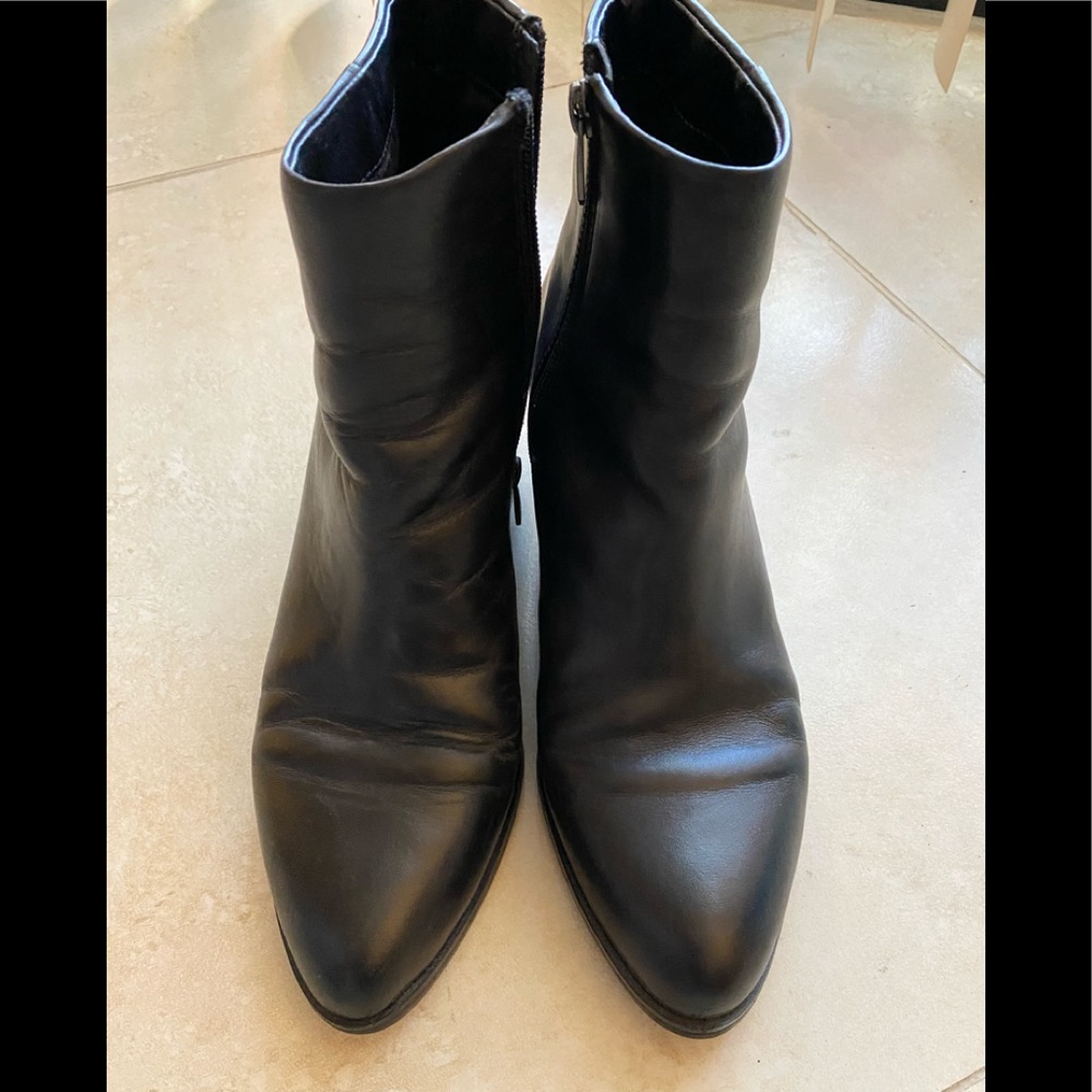 Sam Edelman black booties Size 9
